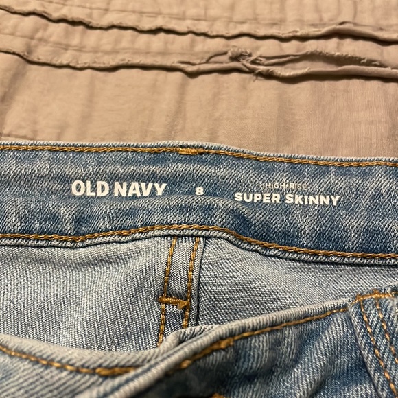 old Navy Super Skinny Jeans, Light Blue, Size 8, High rise - Picture 2 of 2